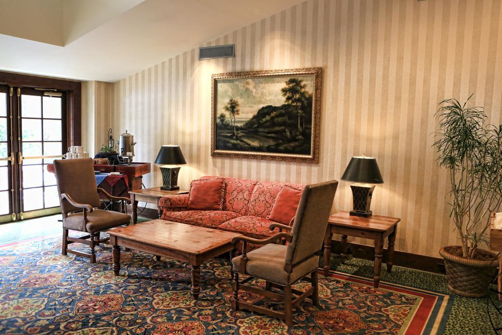 Young Harris Brasstown Valley Resort & Spa מראה חיצוני תמונה